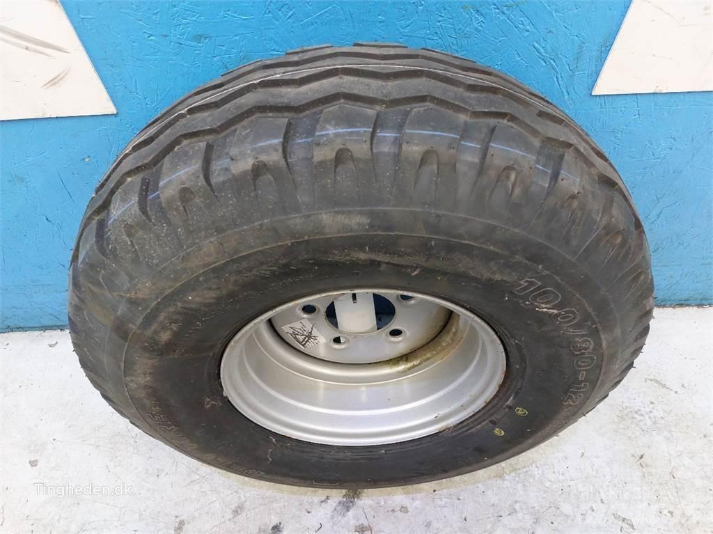  12 10.0/80-12 Tires, wheels and rims