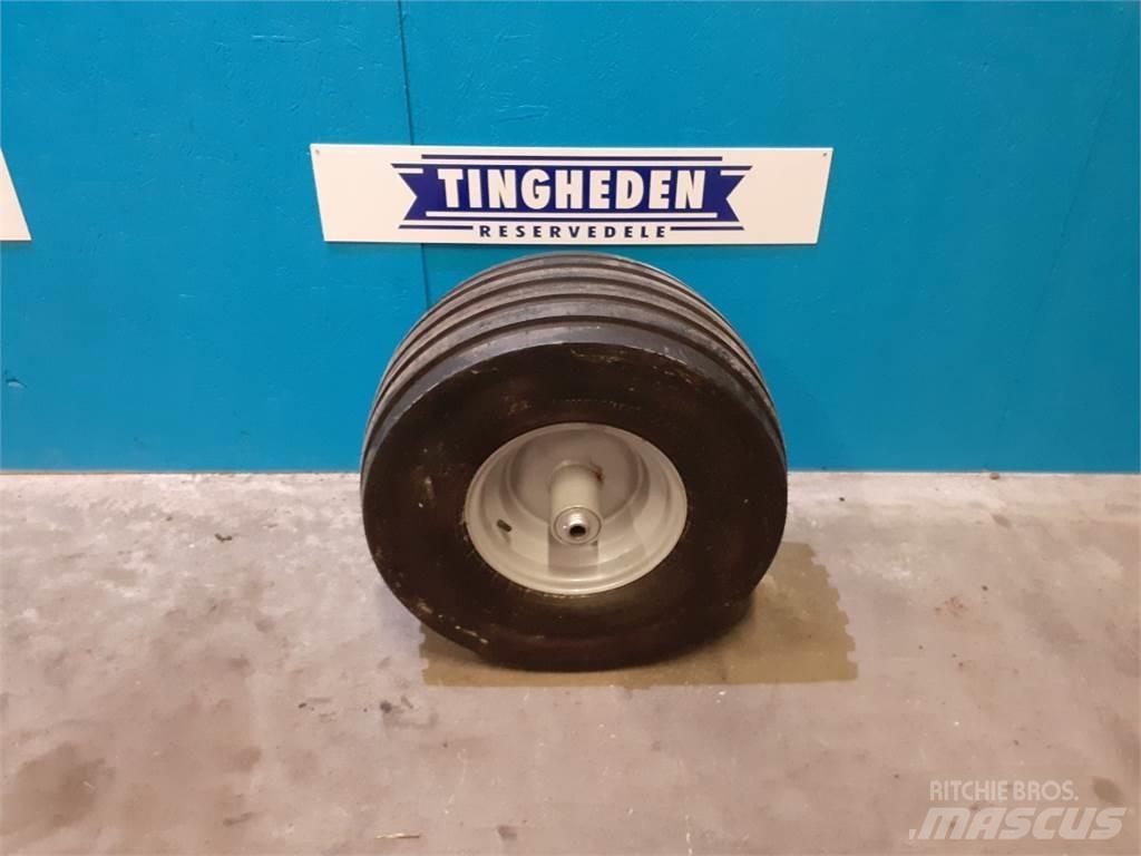  12 300/65-12 Tires, wheels and rims