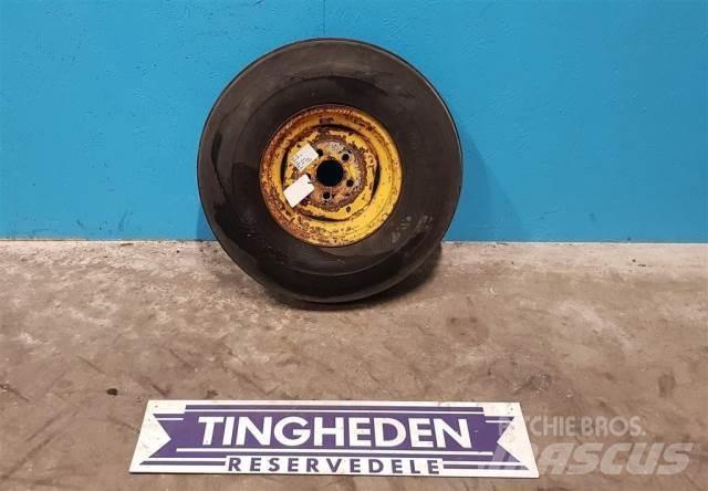  12 7.00-12 Tires, wheels and rims