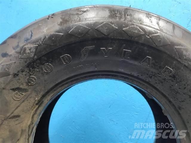  14 11L-14 Tires, wheels and rims