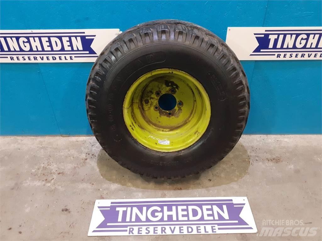  15 11.5/80-15 Tires, wheels and rims