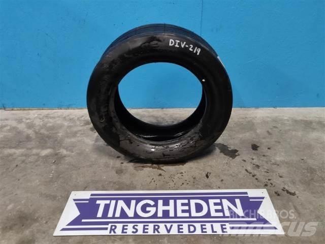  15 215-15 Tires, wheels and rims