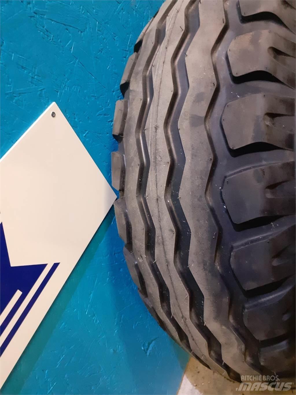  15.3 260/75-15.3 Tires, wheels and rims
