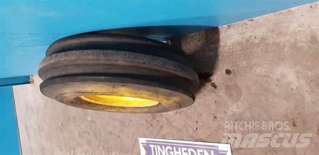  16 10.00-16 Tires, wheels and rims