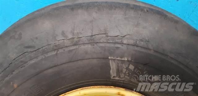  16 10.00-16 Tires, wheels and rims