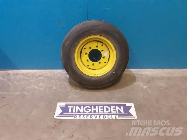  16 7.50-16 Tires, wheels and rims