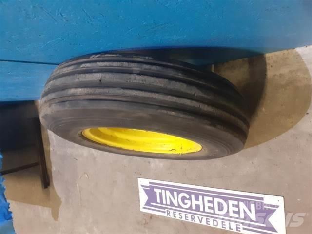  16 7.50-16 Tires, wheels and rims
