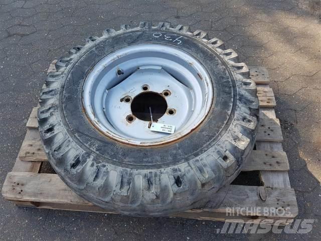  18 10.5-18 Tires, wheels and rims