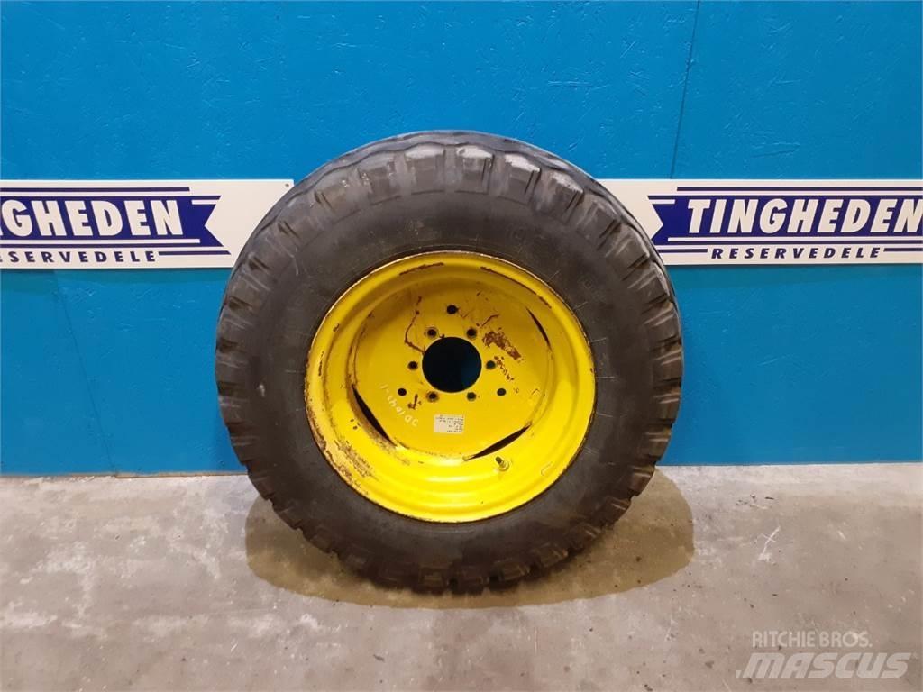  18 10.5-18 Tires, wheels and rims