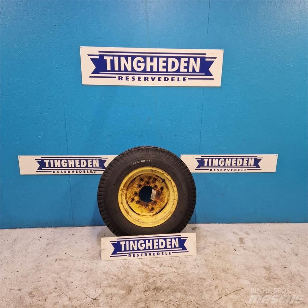  18 10.5/80-18 Tires, wheels and rims