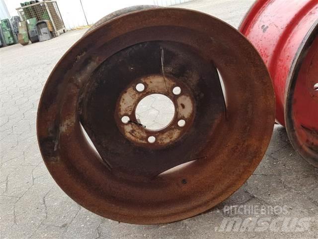  18 11X18 Tires, wheels and rims