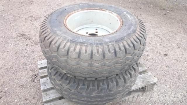  18 12.5/80-18 Tires, wheels and rims