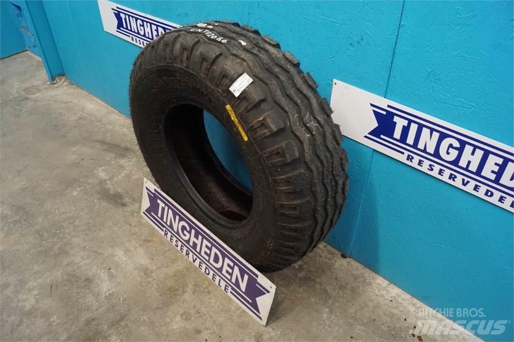  18 12.5/80-18 Tires, wheels and rims