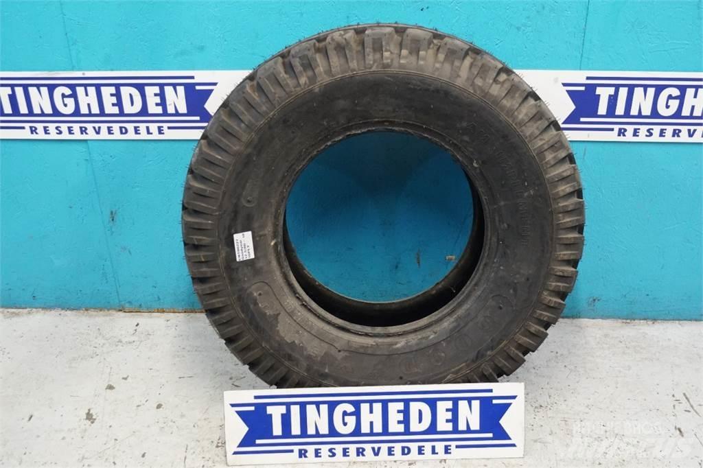  18 12.5/80-18 Tires, wheels and rims