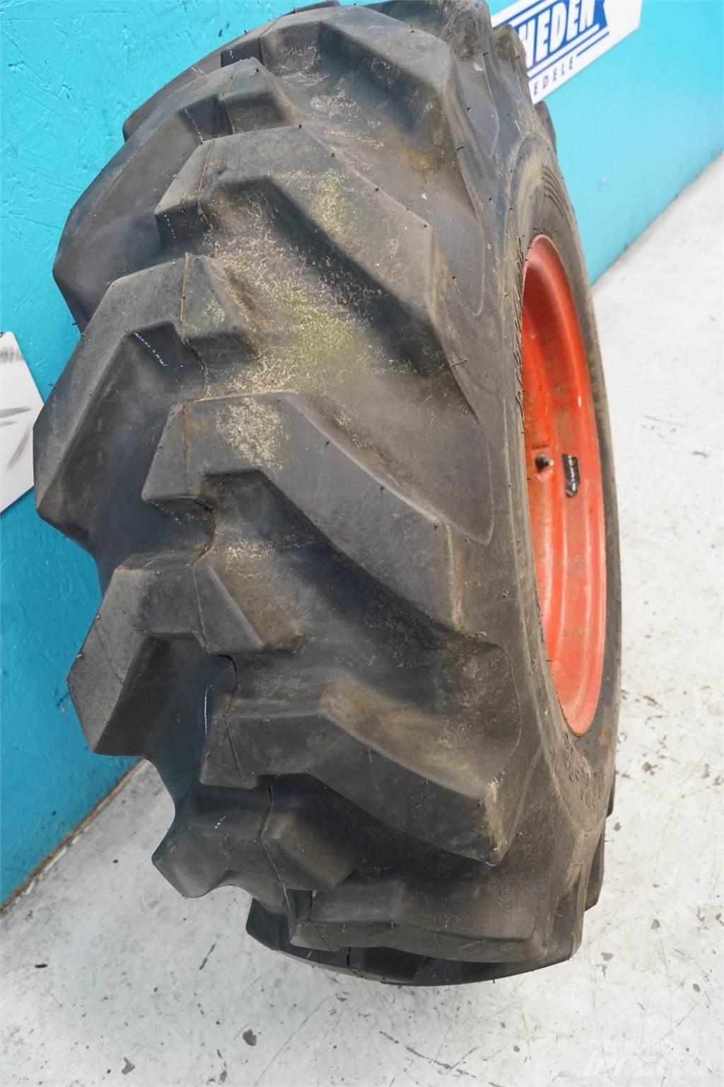  18 12.5/80-18 Tires, wheels and rims