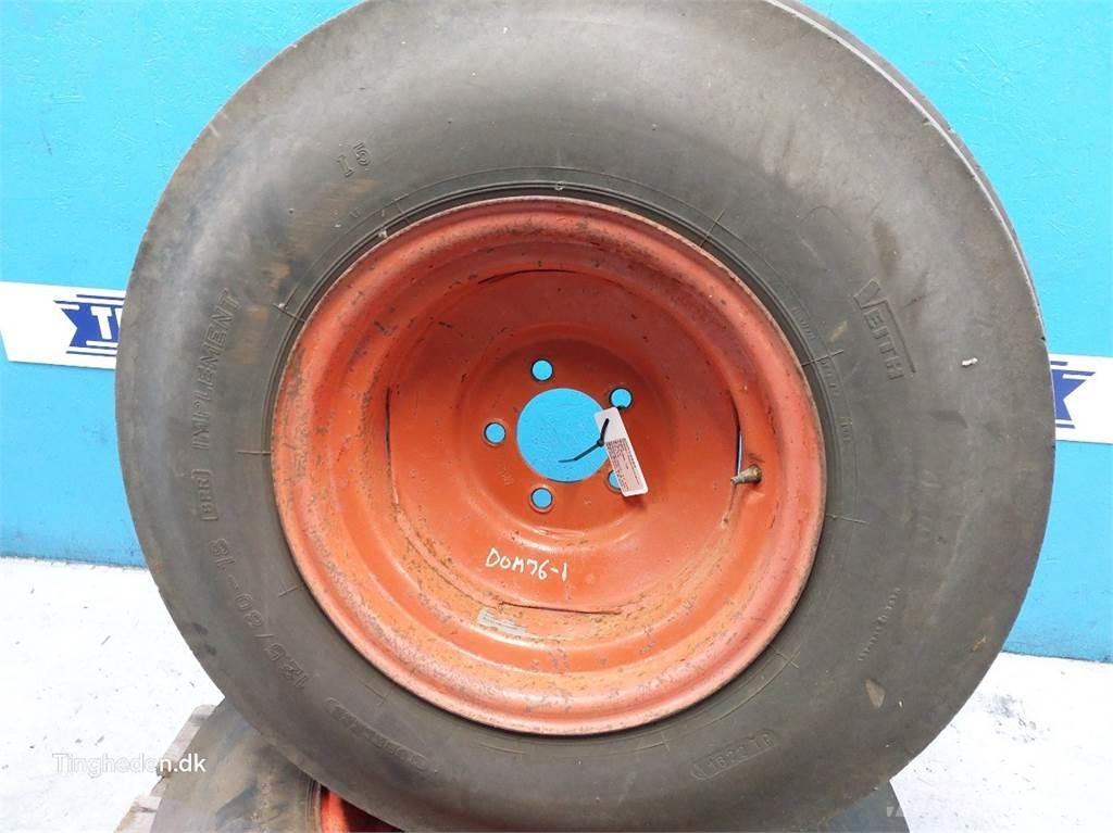  18 12.5/80-18 Tires, wheels and rims