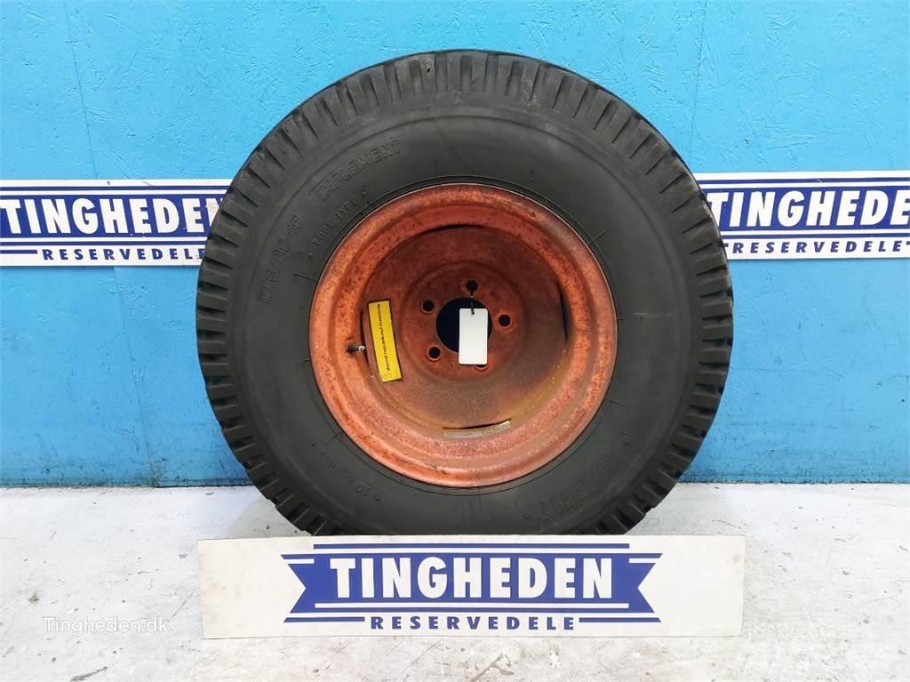  18 12.5/80-18 Tires, wheels and rims