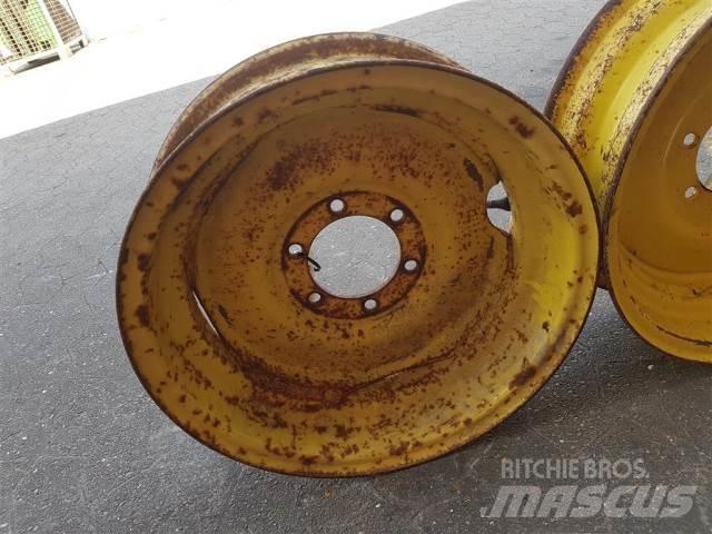  18 5.50FX18 Tires, wheels and rims