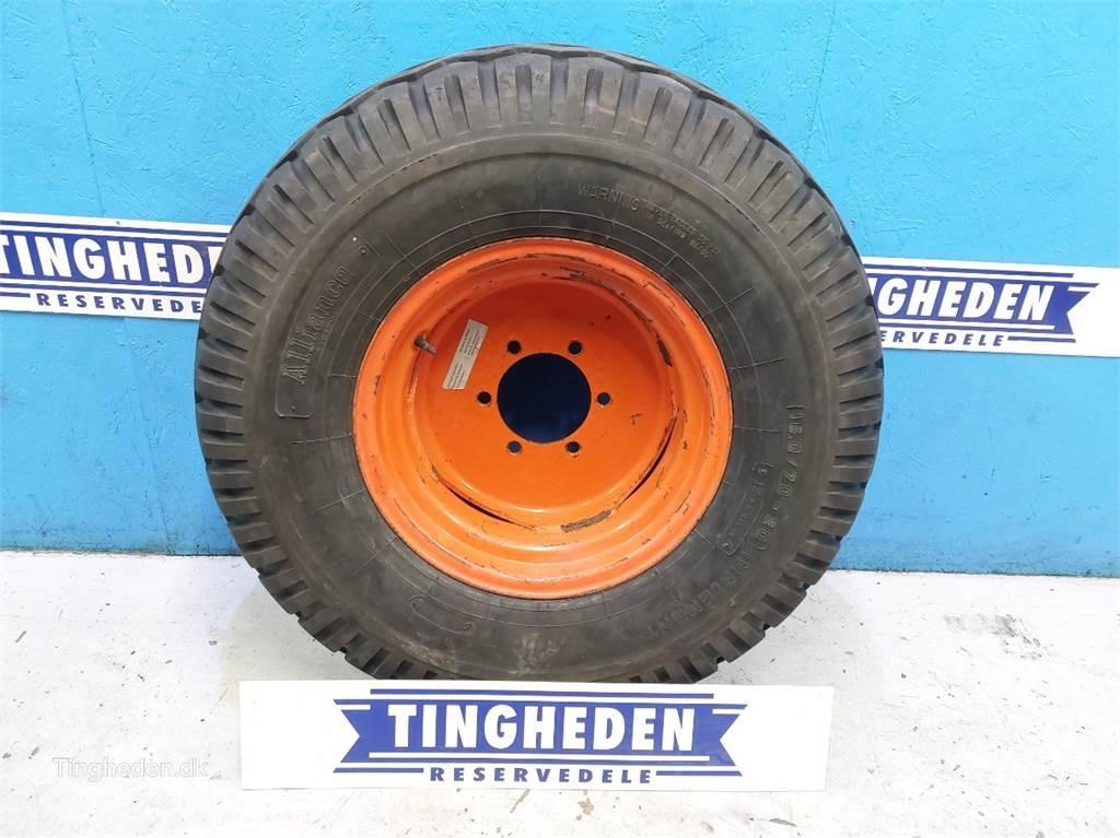  20 16.0/70-20 Tires, wheels and rims