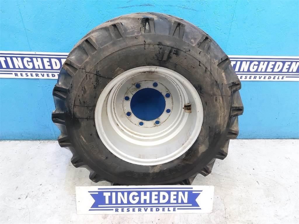 20 405/70-20 Tires, wheels and rims