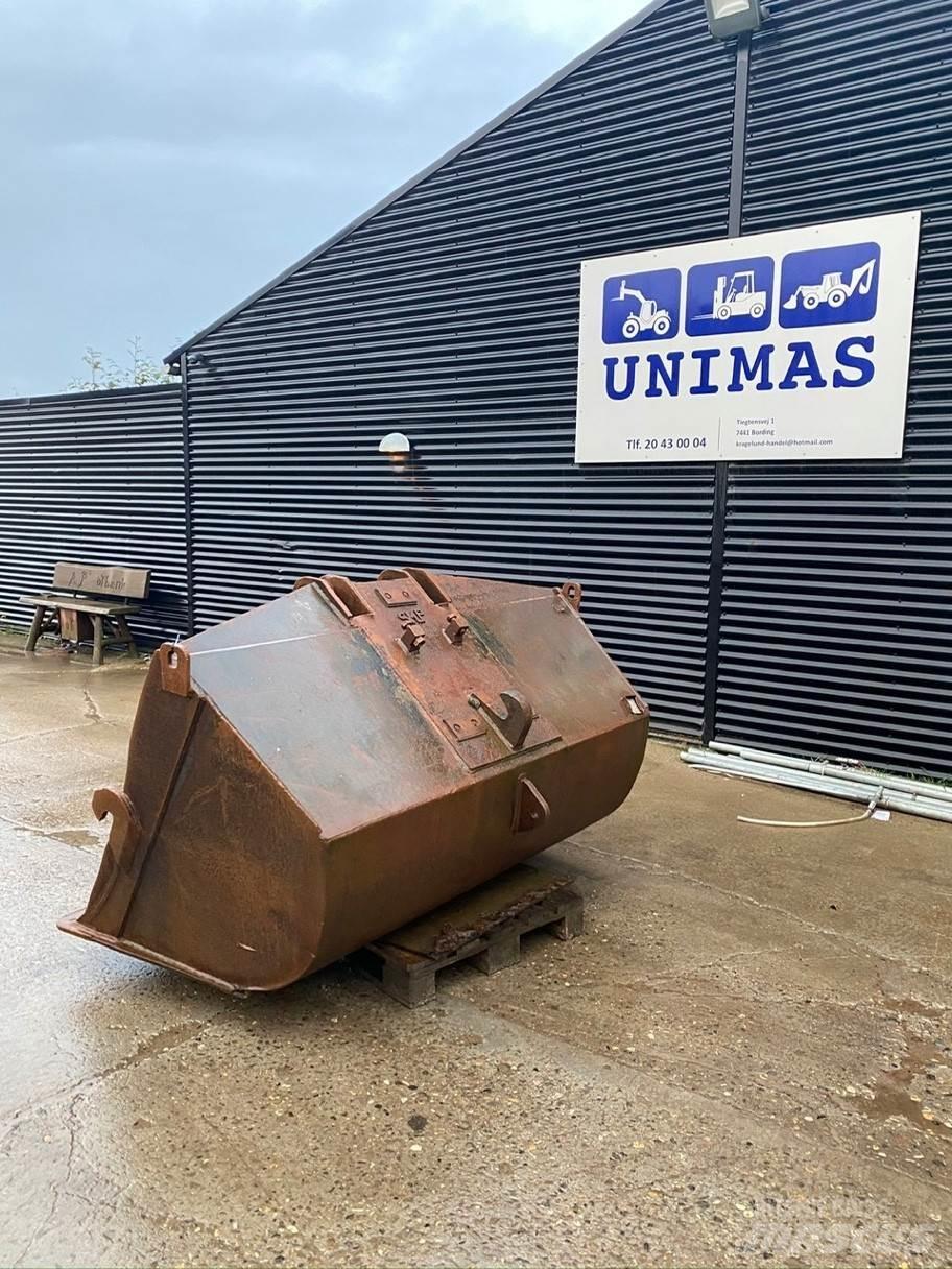  2000mm Buckets