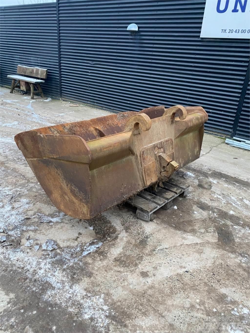  2000mm Buckets