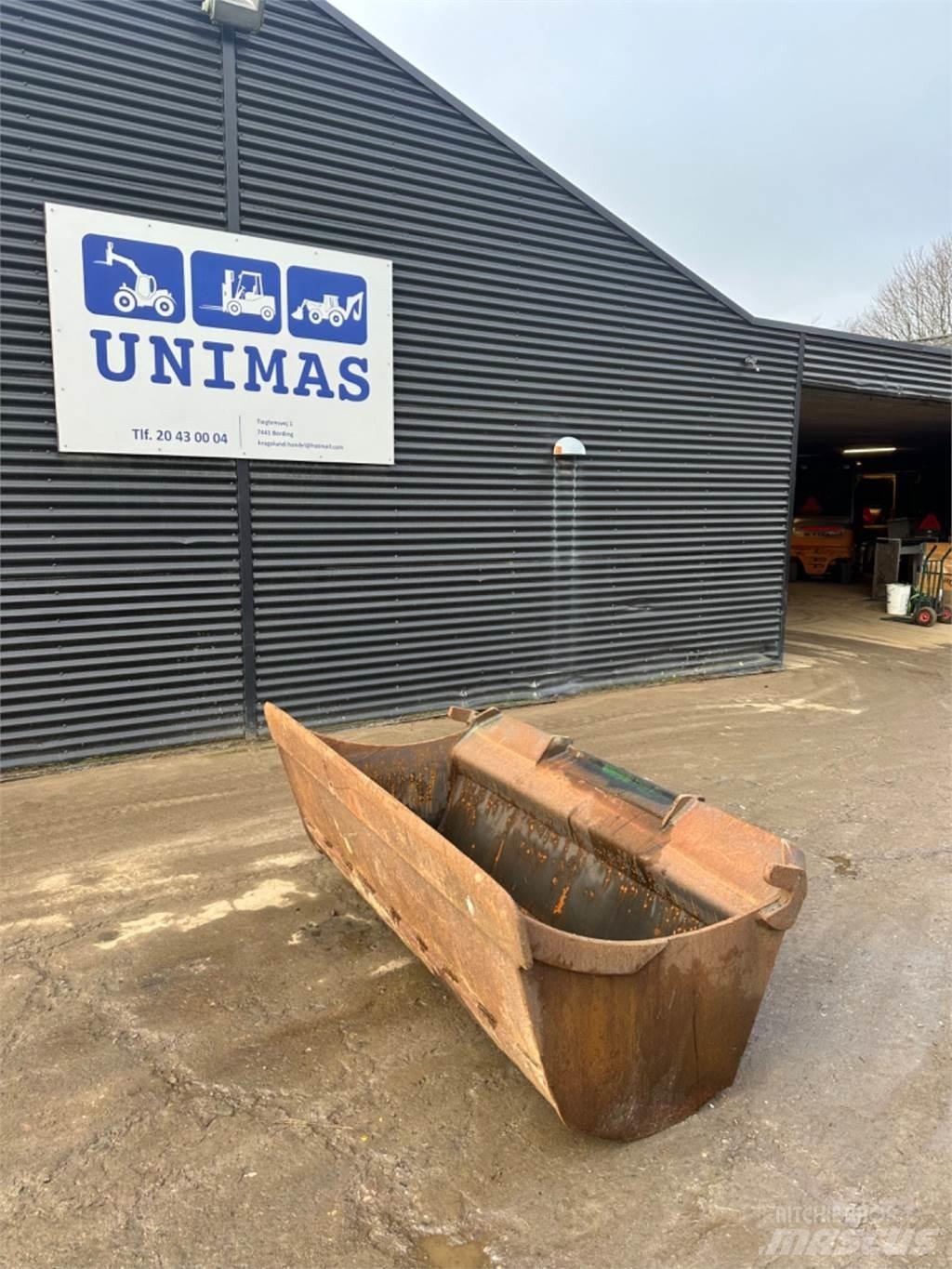  2000mm Buckets