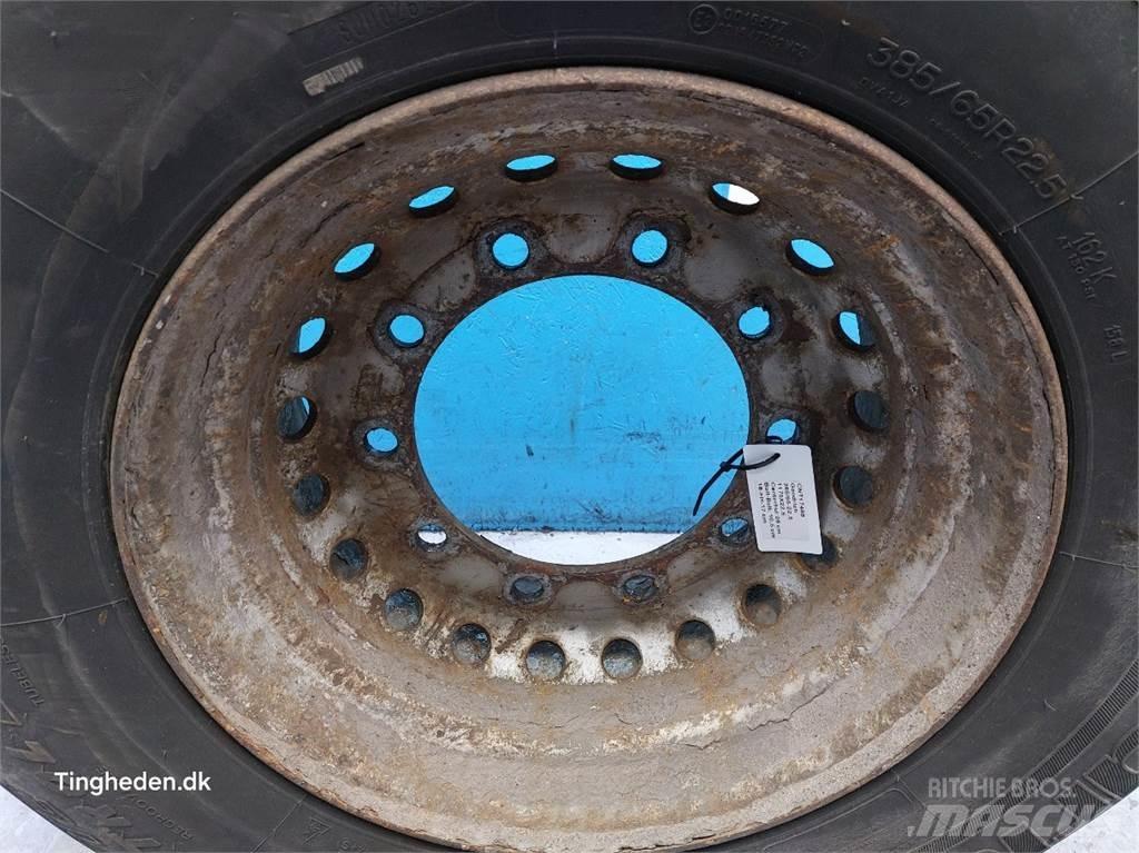  22.5 385/65-22.5 Tires, wheels and rims