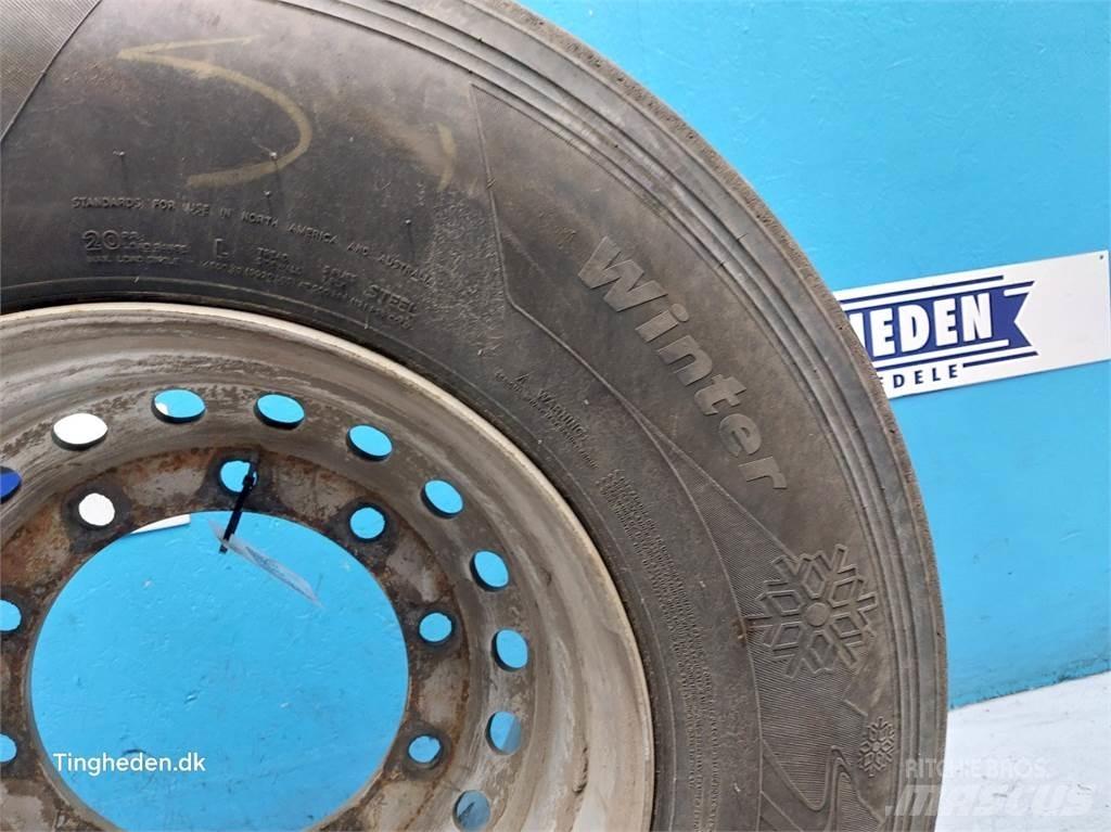  22.5 385/65-22.5 Tires, wheels and rims