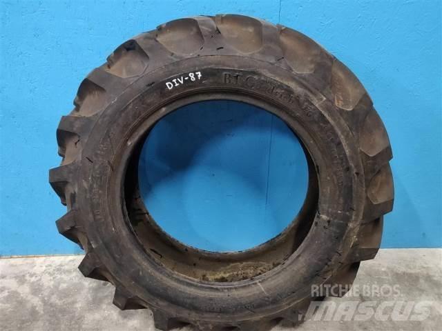  24 10-24 Tires, wheels and rims