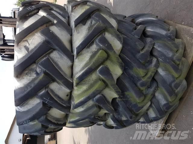  24 15.5/80-24 Tires, wheels and rims