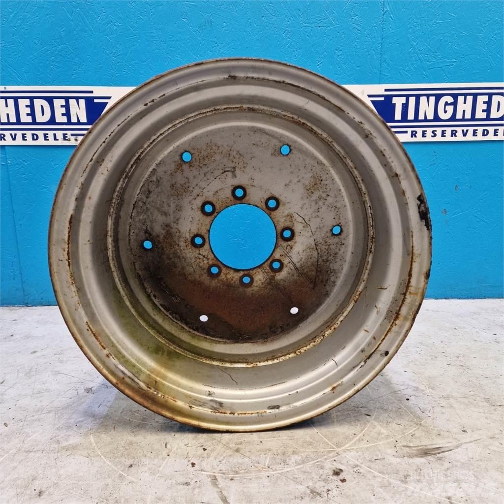  24 24xW15L Tires, wheels and rims