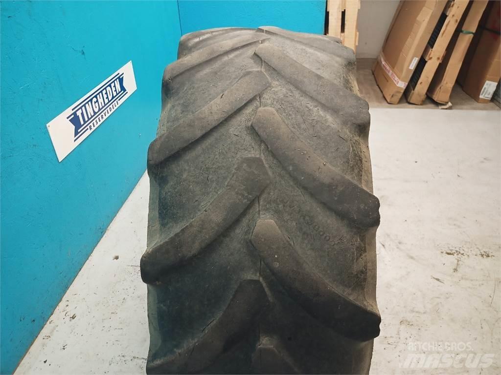  24 420/70R24 Tires, wheels and rims
