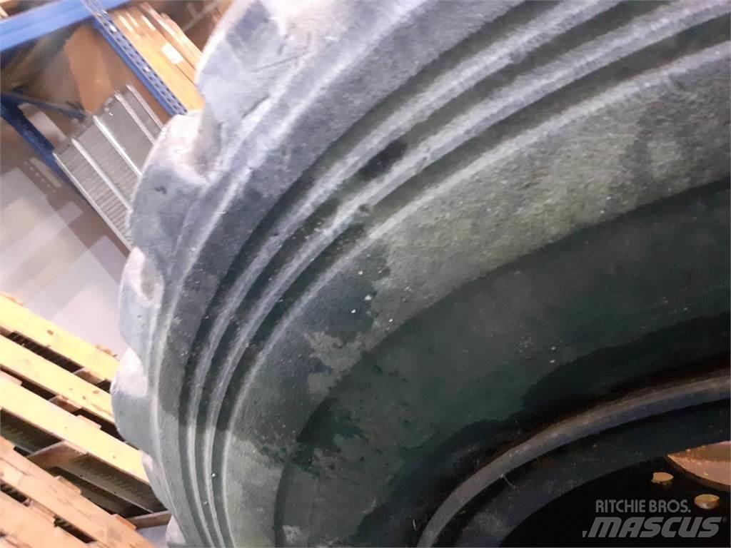  25 20.5R25 Tires, wheels and rims