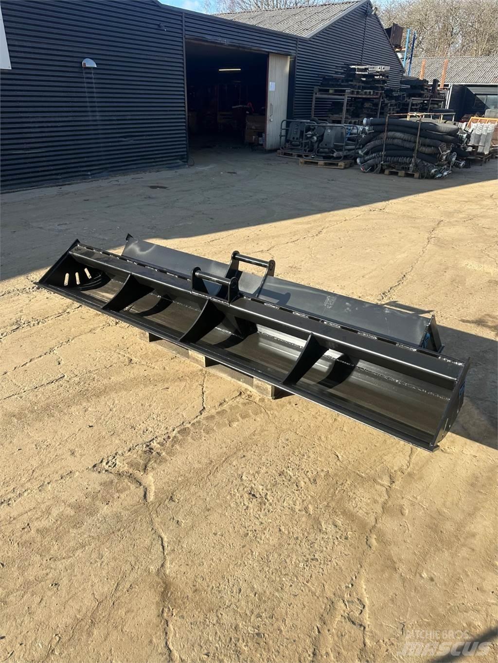  2500 - 3000mm Buckets