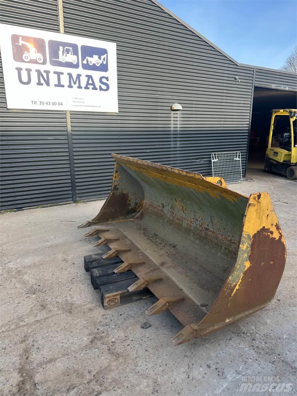  2500mm Buckets