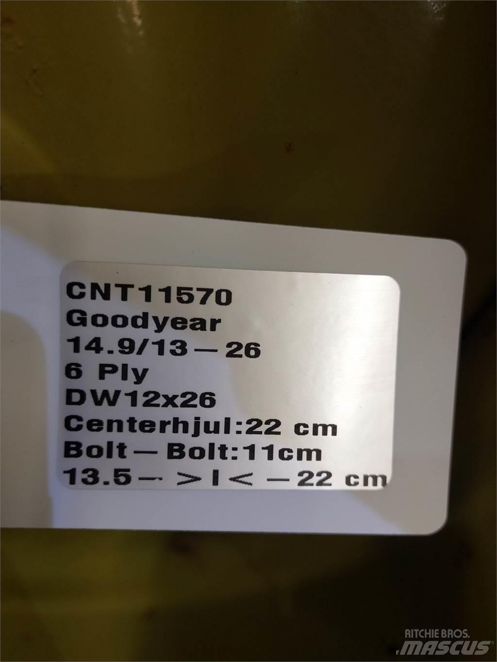 26 14.9/13-26 Tires, wheels and rims