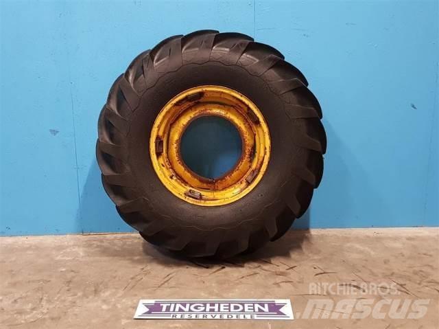  26 18.4-26 Tires, wheels and rims
