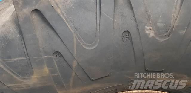  26 23.1-26 Tires, wheels and rims