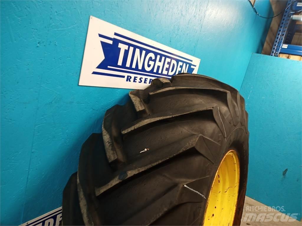  26 23.1-26 Tires, wheels and rims
