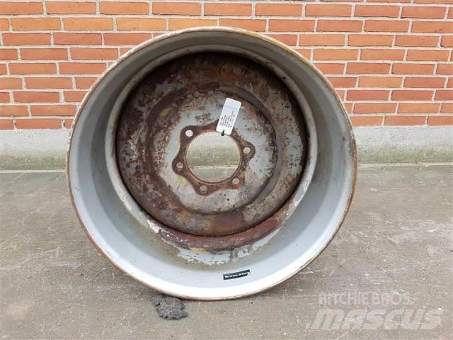  26.5 16.00X26.5 Tires, wheels and rims