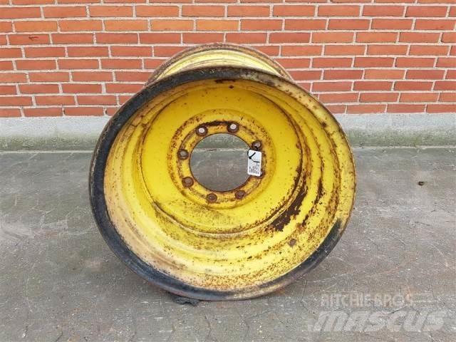  26 DW20AX26 Tires, wheels and rims