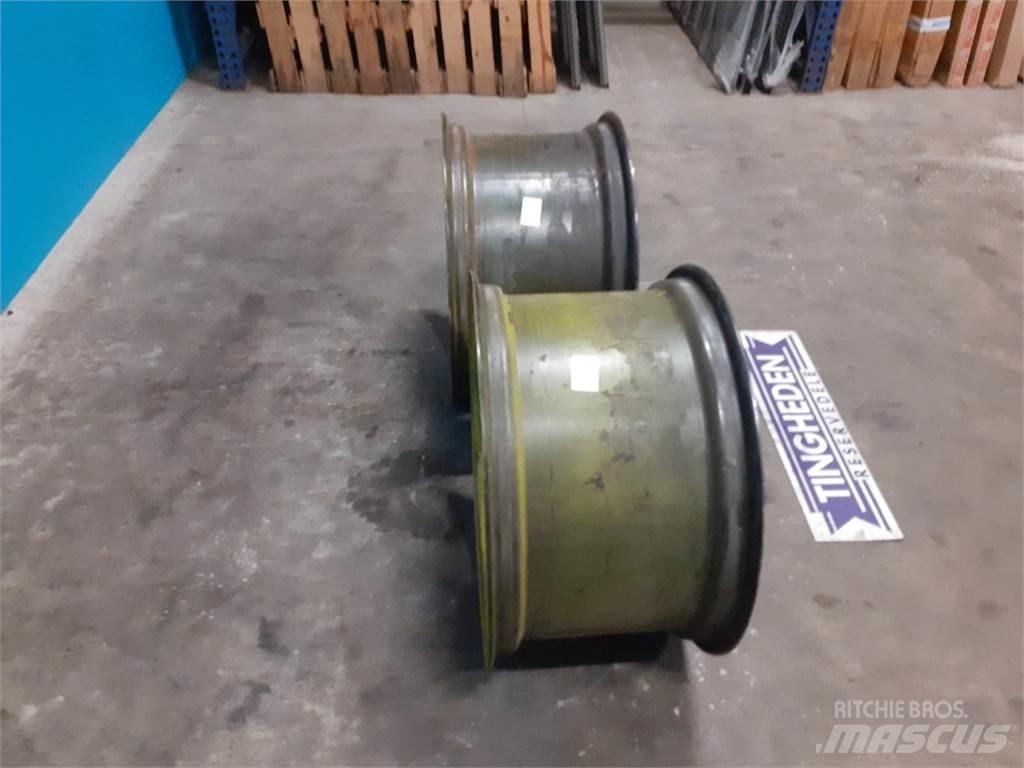 26 W15LX26 Tires, wheels and rims