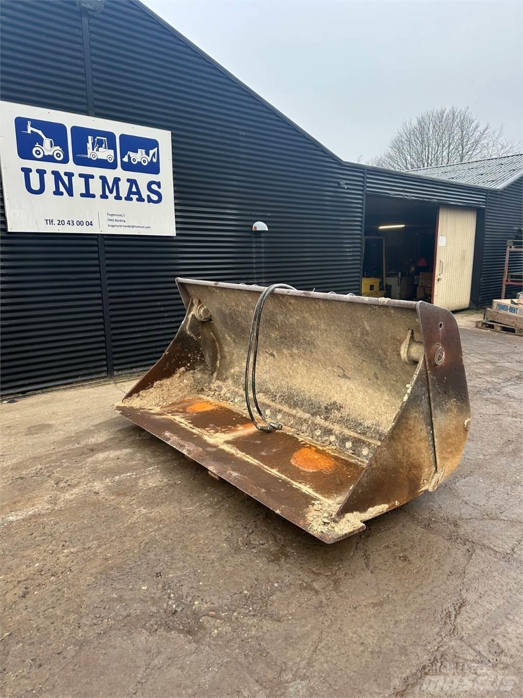  2700mm Blades
