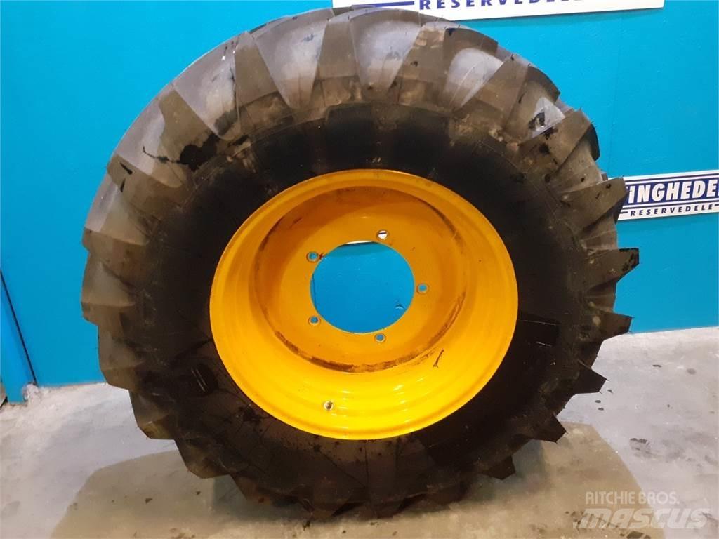  28 440/80R28 Tires, wheels and rims