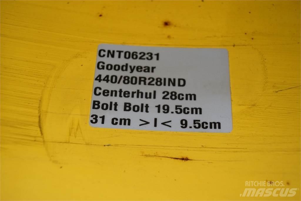  28 440/80R28 Tires, wheels and rims