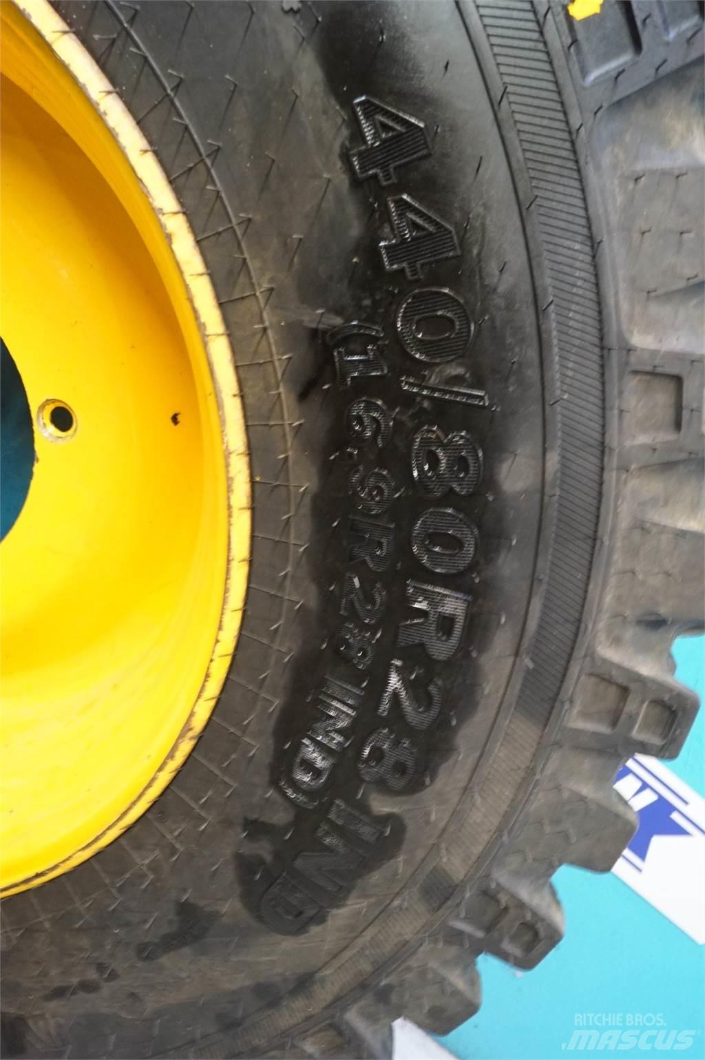  28 440/80R28 Tires, wheels and rims