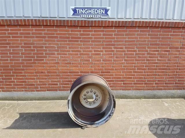  28 W18LX28 Tires, wheels and rims