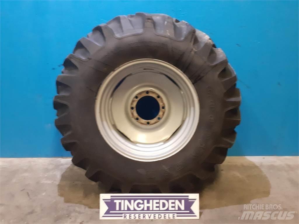  30 18.4-30 Tires, wheels and rims