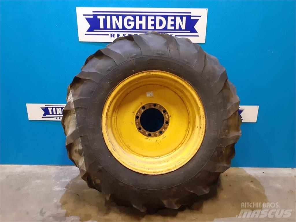  30 18.4-30 Tires, wheels and rims